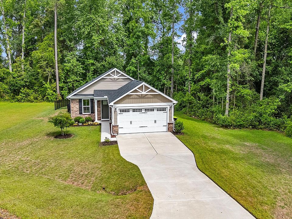 1st image of 125 Coquina Dr.