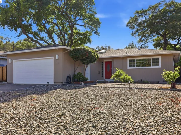 1171 Cambridge St, Novato, CA 94947