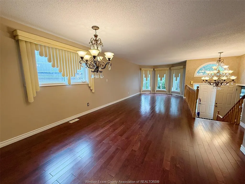 4 bed, $3,150 — Photo 3