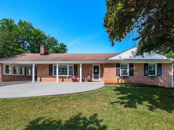 1246 Rainbow Forest Dr, Lynchburg, VA 24502