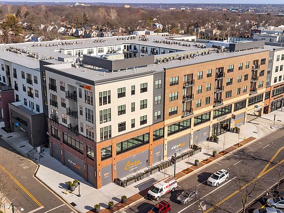 5th image of 1690 W Lane Ave #434