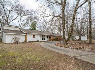 319 Springwood Rd, Hot Springs, AR 71913