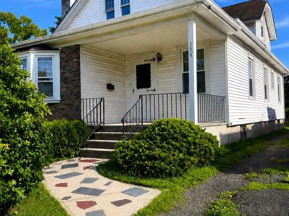 108 Schley St, Garfield, NJ 07026