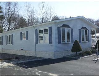 2nd image of 17 Sunset Ln