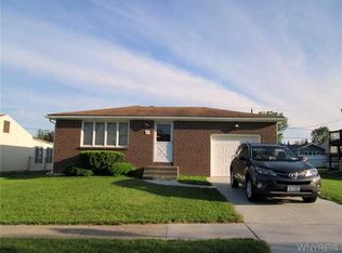 81 Dubonnet Dr, Depew, NY 14043