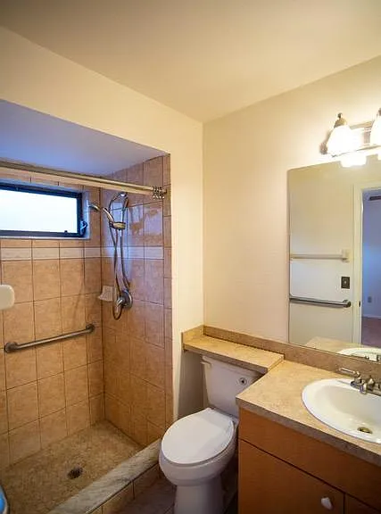 1141 Covington St — Photo 15