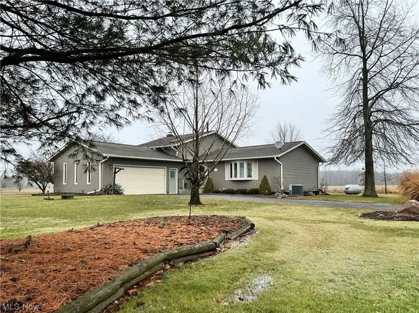 17709 Whitehead Rd, Lagrange, OH 44050