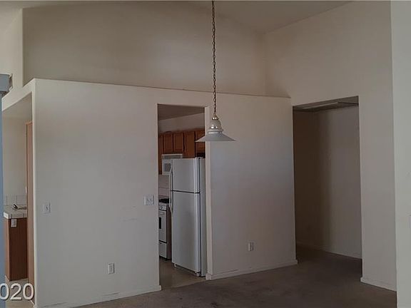 5th image of 8249 Rocky Bluff Way