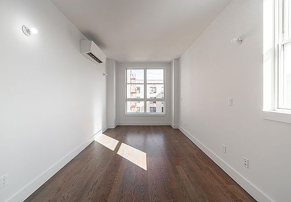 3rd image of 1365 Nostrand Ave #7C