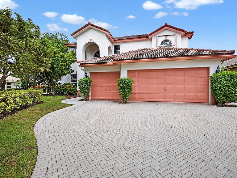 22194 Braddock Pl — Photo 1