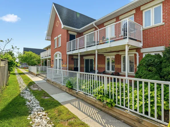 1701 Lampman Ave #203, Burlington, ON L7L 6R7