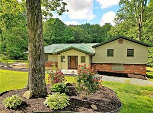 202 Hoffman Heights Rd, Greensburg, PA 15601