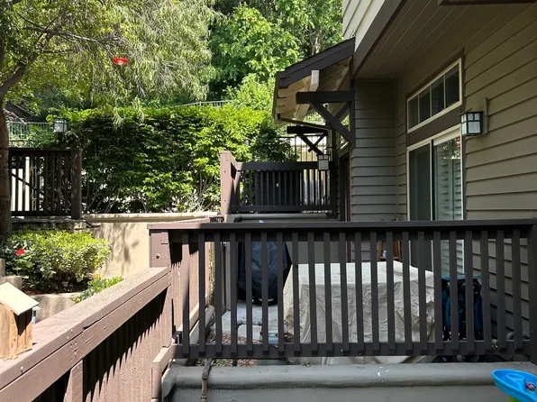 500 N Rosemead Blvd APT 12, Pasadena, CA 91107