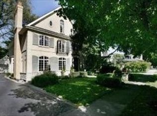 21 Ulm Pl, Hinsdale, IL 60521