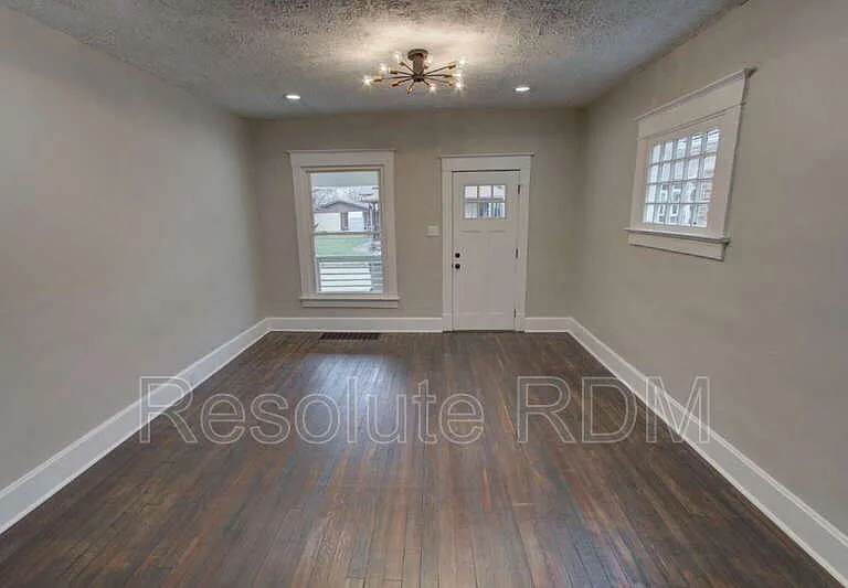 1313 Ringgold Ave — Photo 7