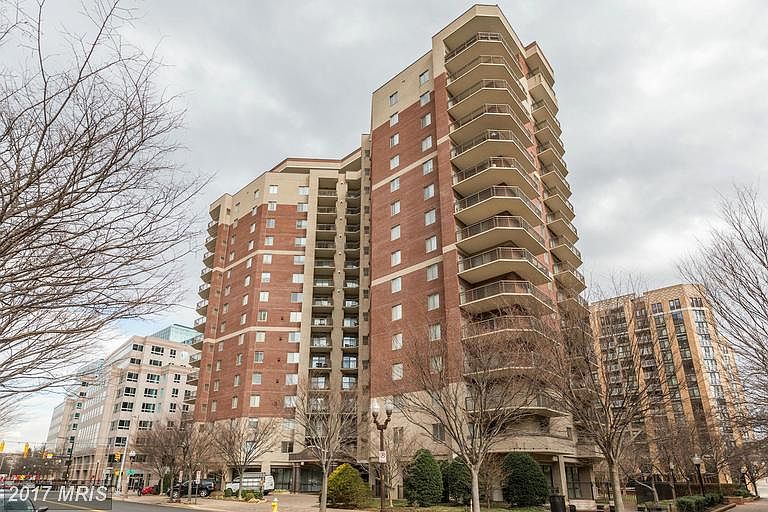 1st image of 901 N Monroe St APT 707