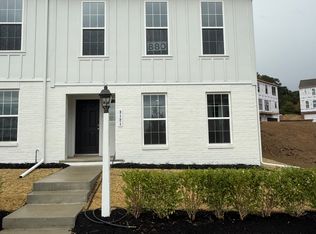 3121 Overlook Dr, Mechanicsburg, PA 17055