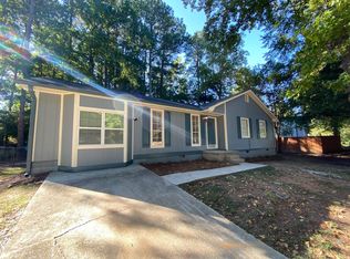 3738 Burnt Leaf Ln, Snellville, GA 30039