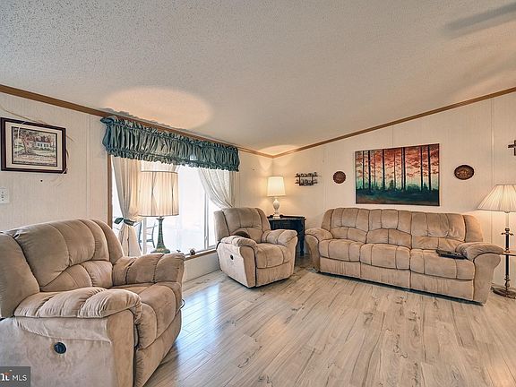4th image of 37466 Shady Ct