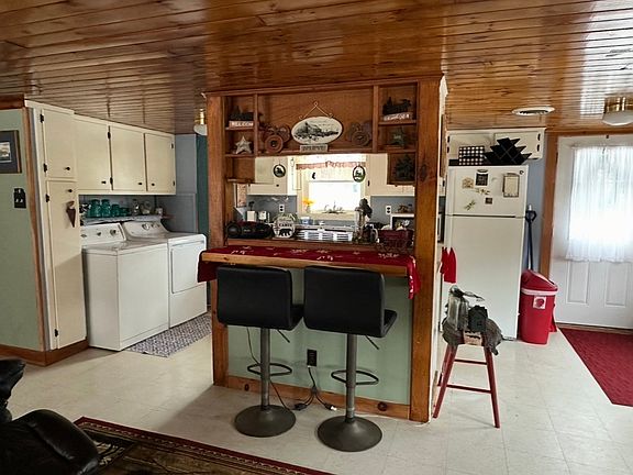 5th image of 6 Bass Ln