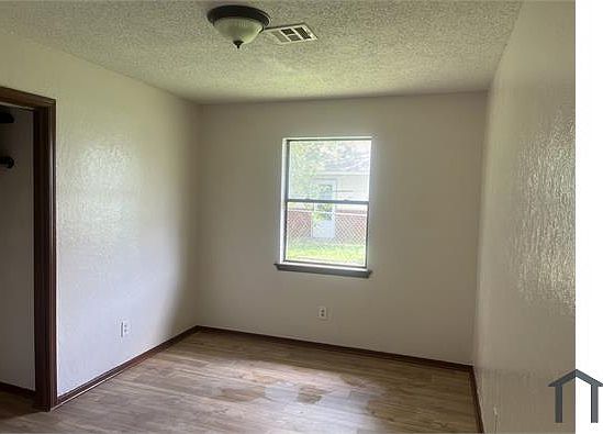 1st image of 4602 S Santa Fe Ave