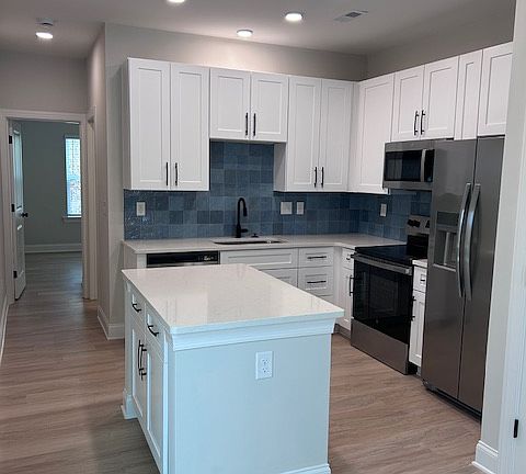 3rd image of 4502 W Tyvola Rd