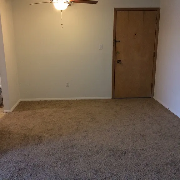 Kingston Place Apartments — Photo 35