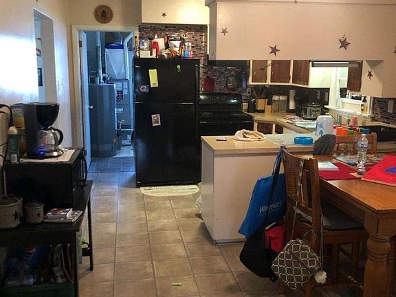 3rd image of 400 E 1st Ave