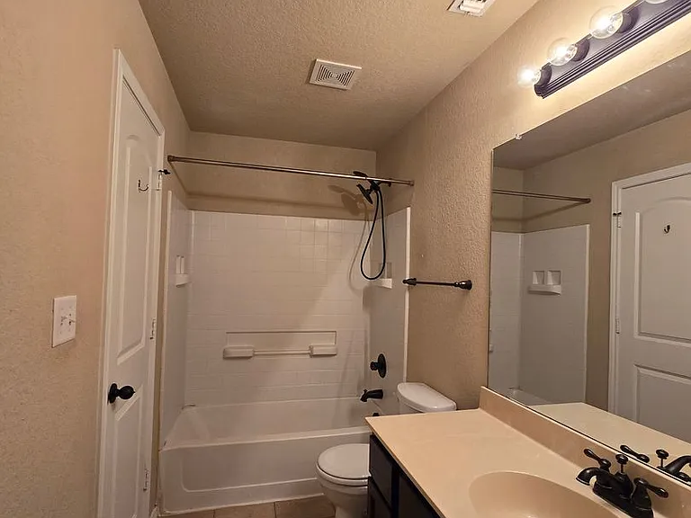 203 Anne Louise Dr — Photo 17
