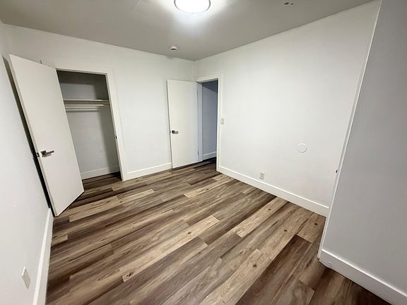 4th image of 23 Gifford Ave #31