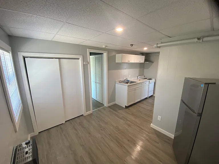 20 Laurel St #4 — Photo 5