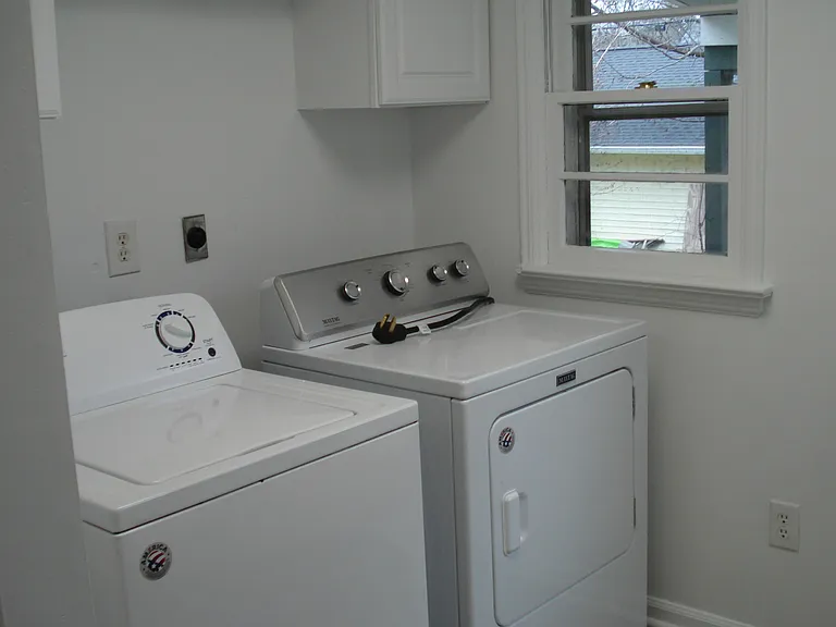 1837 Avon Rd SW — Photo 5