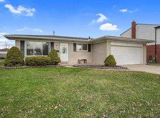 17423 Moors Ave, Fraser, MI 48026