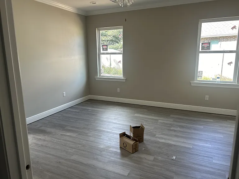 332 Silverstone Cir — Photo 9
