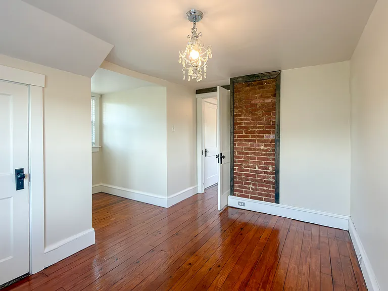 247 S Reamstown Rd — Photo 17