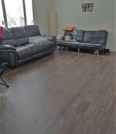 5th image of 907 Balcones Dr APT 115