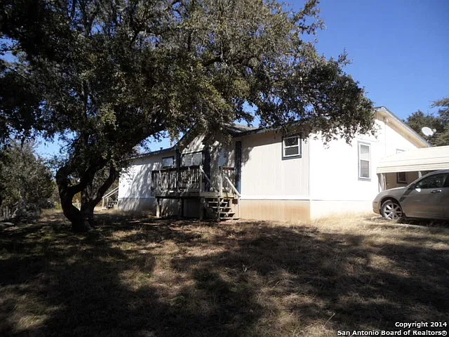 3 bed, 2.0 bath, 1568 sqft, $1,695 — Photo 3
