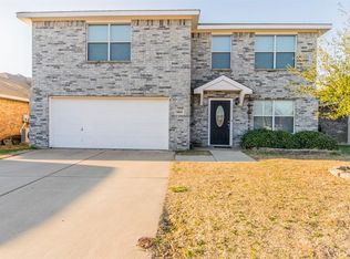 9809 Sparrow Hawk Ln, Fort Worth, TX 76108