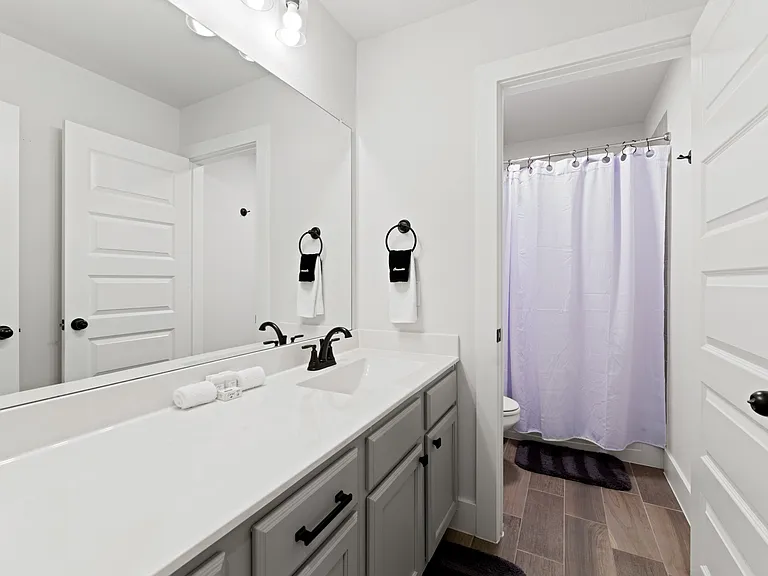 801 Lake Cove Dr — Photo 29
