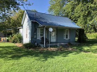 121 Miller Ave, Sims, IL 62886