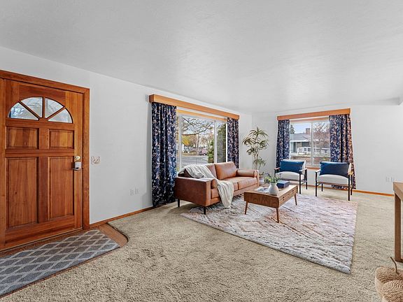 4th image of 1020/1022 McPherson Ave
