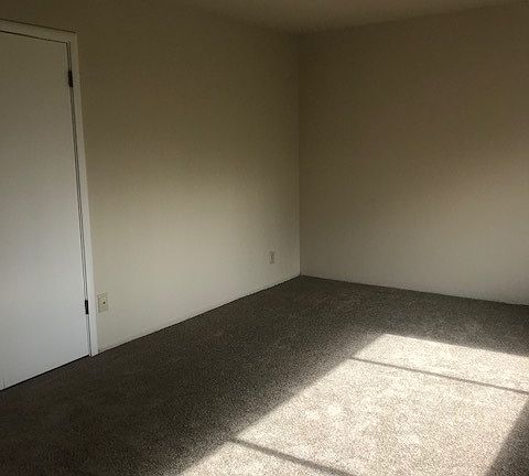 2nd image of 830 Fremont St APT 4