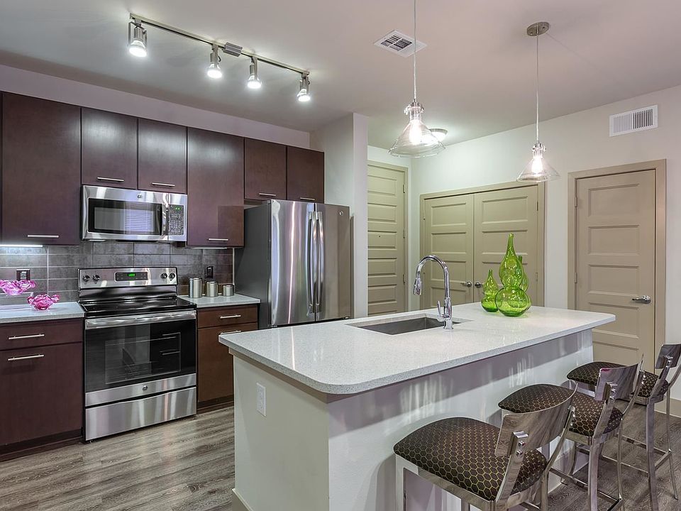 1st image of 2823 E Mlk Jr Blvd APT 3214