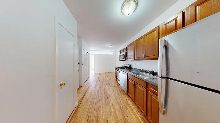 Rented by Bond New York | media 23