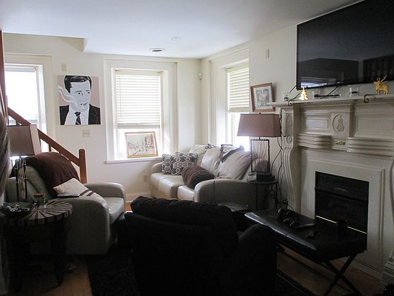 4th image of 1319 Riverside Dr APT 300