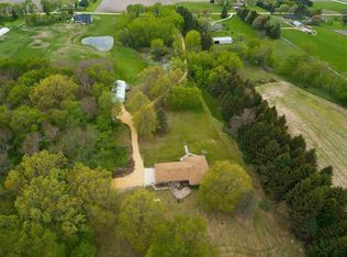 28721 140th Ave, Donahue, IA 52746