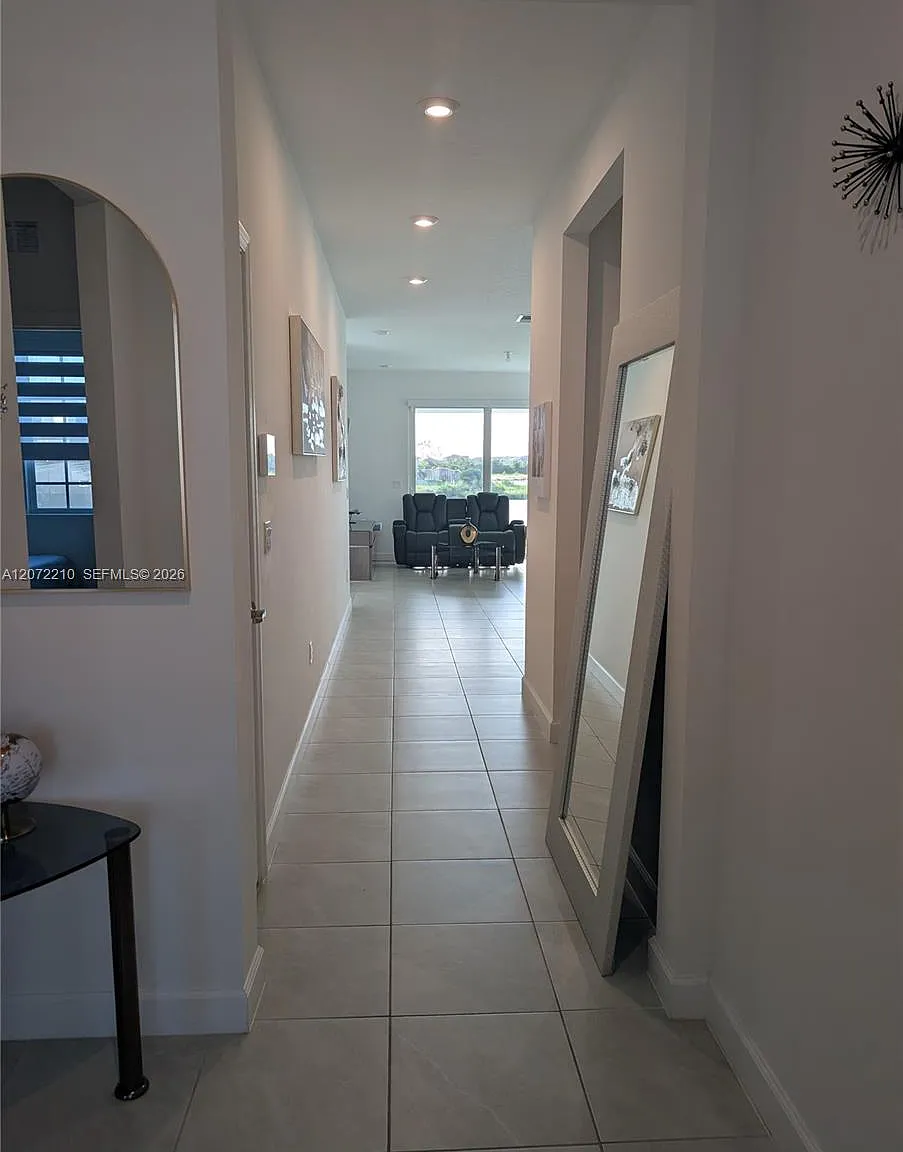 Cadence Phase Ii — Photo 2