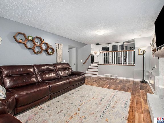 2nd image of 11015 Borman Ave