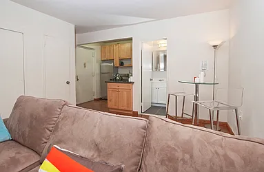 Rented by Azulay Group