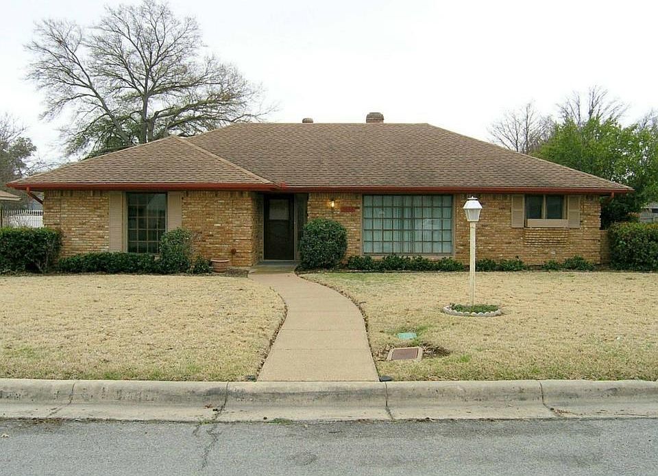 1st image of 5008 Fall River Dr